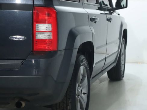 Used 2014 Jeep Patriot High Altitude FWD image 46