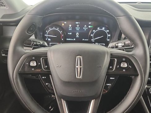 Used 2022 Lincoln Corsair AWD w/ Equipment Group 101A image 11