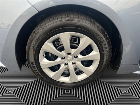 Certified 2022 Toyota Corolla LE image 11