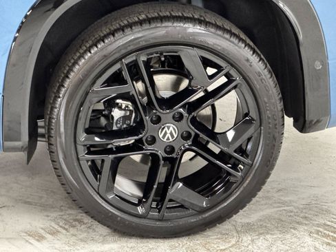 New 2026 Volkswagen Tiguan SE R-Line AWD/4WD image 24