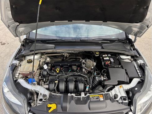 Used 2014 Ford Focus SE image 32