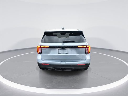 New 2026 Ford Explorer Active image 7