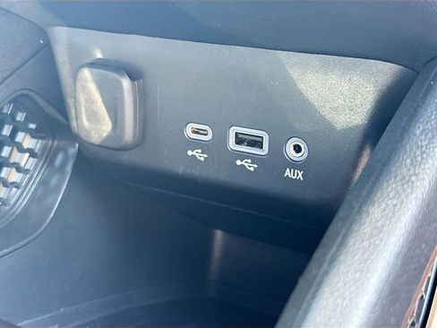 Used 2023 Chevrolet TrailBlazer ACTIV w/ Convenience Package FWD image 38