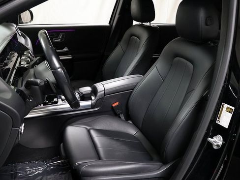 Used 2023 Mercedes-Benz GLA 250 4MATIC image 12