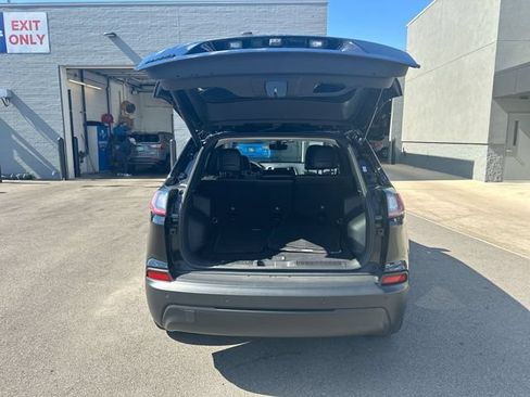 Used 2023 Jeep Cherokee Altitude Lux AWD/4WD image 24