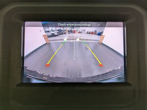 Used 2023 Jeep Wrangler Willys image 12