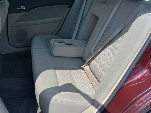 Used 2011 Ford Fusion SE FWD image 16