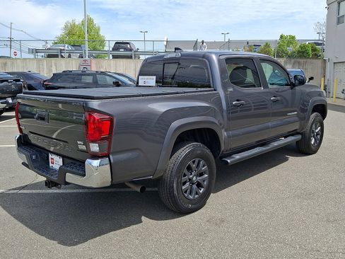 Certified 2023 Toyota Tacoma SR5 AWD/4WD image 6