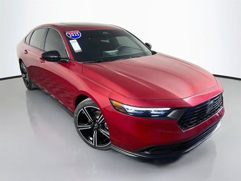 Used 2025 Honda Accord Sport image 2