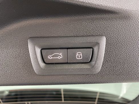 New 2026 BMW X5 xDrive50e image 24