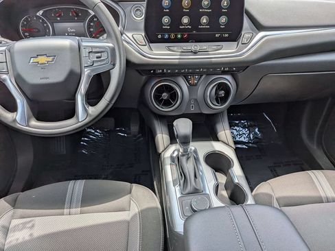 Used 2025 Chevrolet Blazer LT FWD image 25