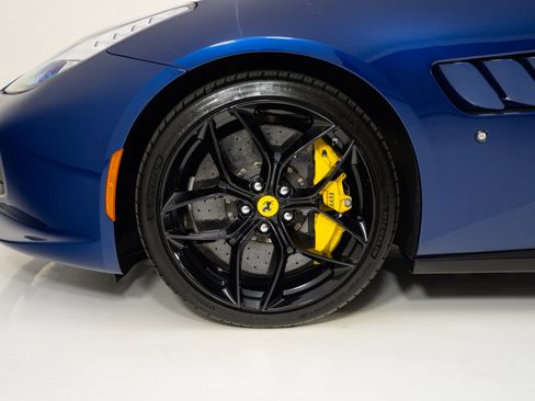 Used 2019 Ferrari GTC4Lusso T RWD image 10