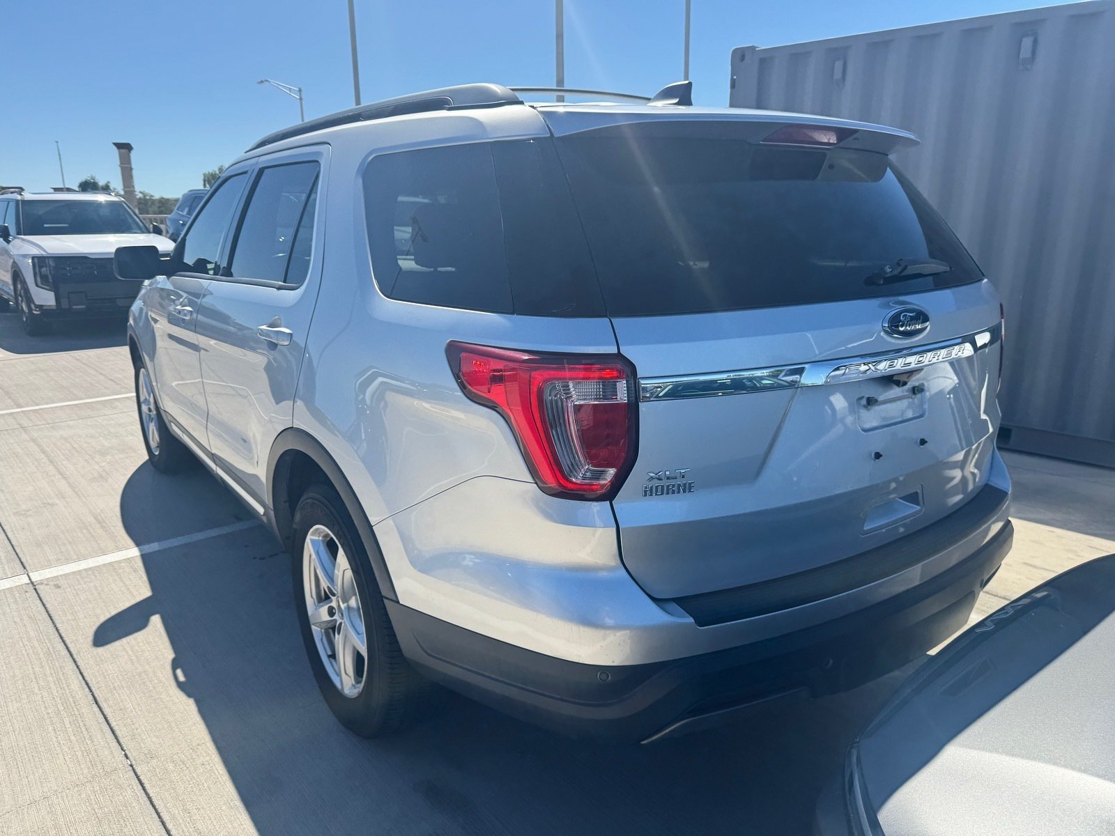 Used 2019 Ford Explorer XLT w/ Class III Trailer Tow Package FWD image 3