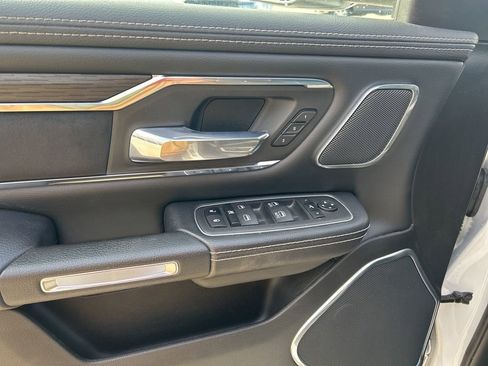 Used 2024 RAM 1500 Laramie image 15