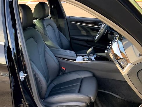 Used 2018 BMW 530i image 8