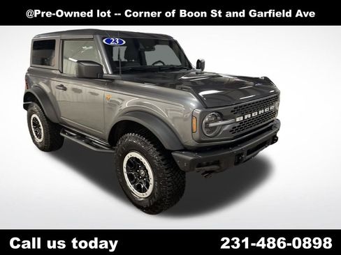 Used 2023 Ford Bronco Badlands w/ Sasquatch Package image 1