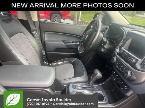Used 2015 Chevrolet Colorado Z71 AWD/4WD image 11