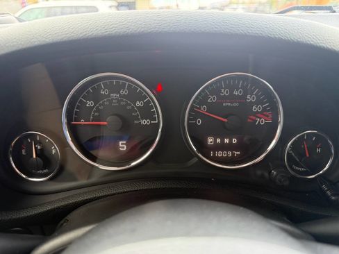 Used 2017 Jeep Wrangler Unlimited Rubicon image 18