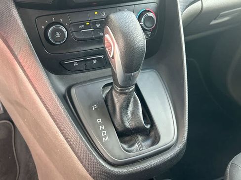 Used 2021 Ford Transit Connect XLT image 27