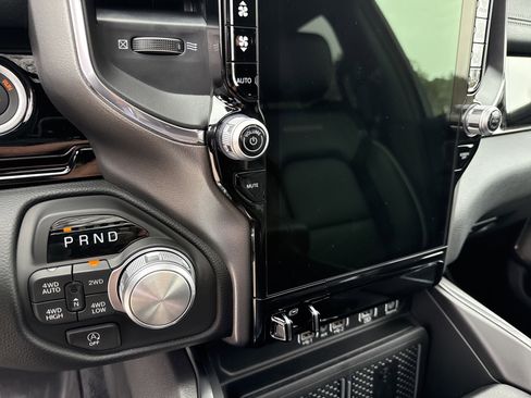 New 2026 RAM 1500 Laramie AWD/4WD image 30
