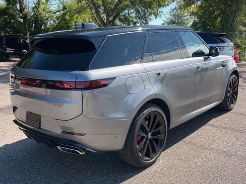 Used 2025 Land Rover Range Rover Sport Dynamic SE AWD/4WD image 5