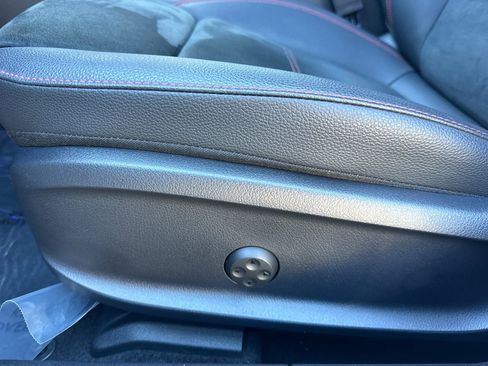 Used 2025 Mercedes-Benz CLA 250 4MATIC image 15