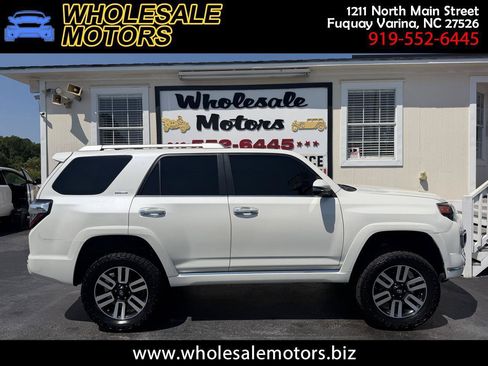 Used 2016 Toyota 4Runner Limited AWD/4WD image 1