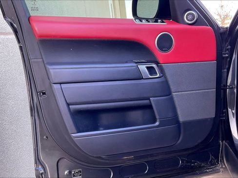 Used 2019 Land Rover Range Rover Sport HSE Dynamic image 22