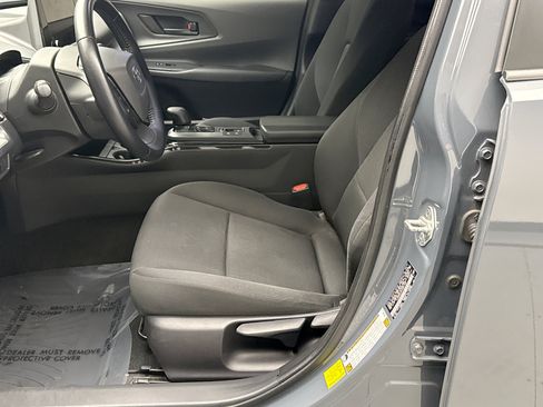 Used 2023 Toyota Prius LE FWD image 11