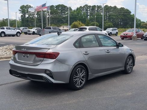 Used 2022 Kia Forte GT-Line w/ GT-Line Premium Package FWD image 3
