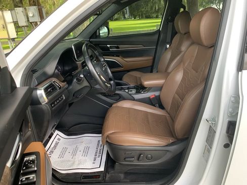 Used 2022 Kia Telluride SX w/ SX Prestige Package image 7