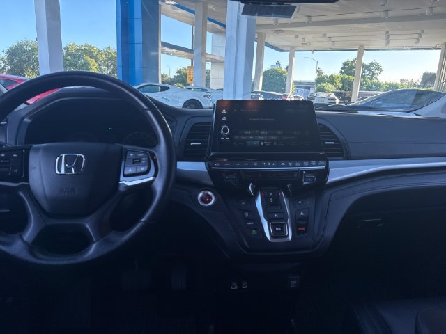 Used 2025 Honda Odyssey EX-L image 12