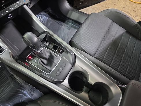 Used 2025 Dodge Hornet R/T image 23