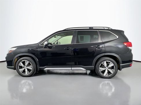 Used 2021 Subaru Forester Touring AWD/4WD image 3