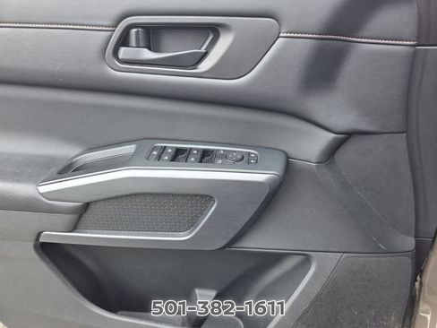 Used 2023 Nissan Pathfinder Rock Creek AWD/4WD image 33