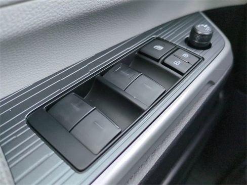 New 2026 Toyota Sienna XLE image 24