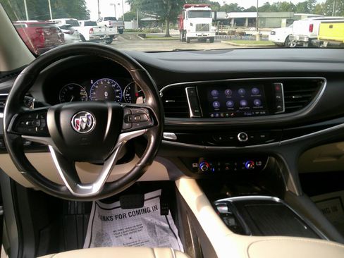 Used 2023 Buick Enclave Avenir w/ Avenir Technology Package FWD image 20