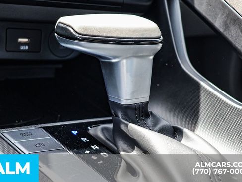 Used 2025 Hyundai Elantra Sport image 41