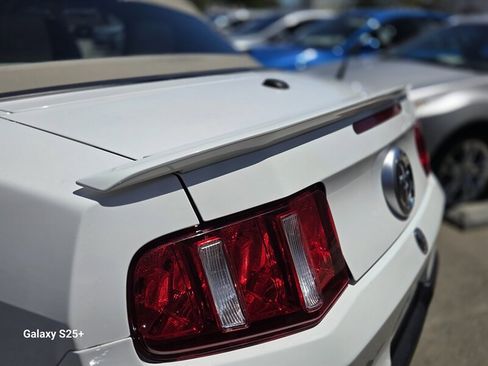 Used 2011 Ford Mustang Premium w/ 201A Rapid Spec Order Code RWD image 5