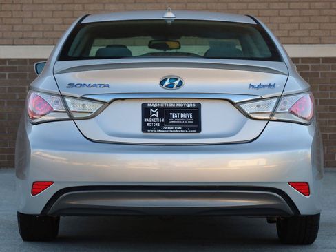 Used 2012 Hyundai Sonata Hybrid FWD image 9