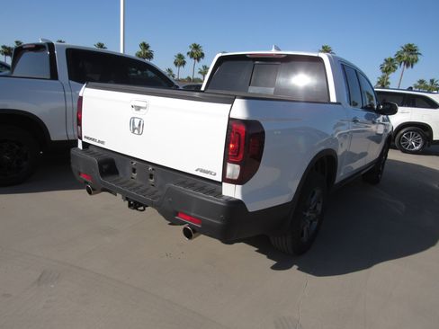 Used 2023 Honda Ridgeline RTL-E image 3