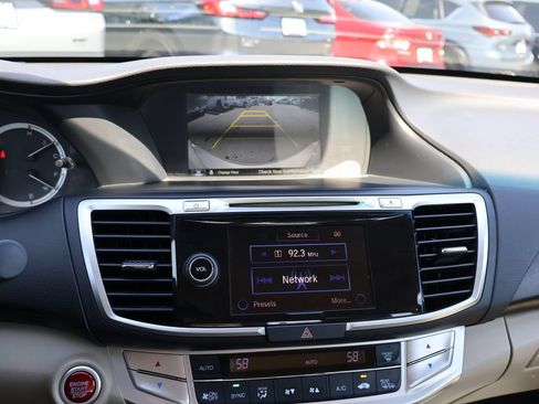 Used 2014 Honda Accord EX-L image 20