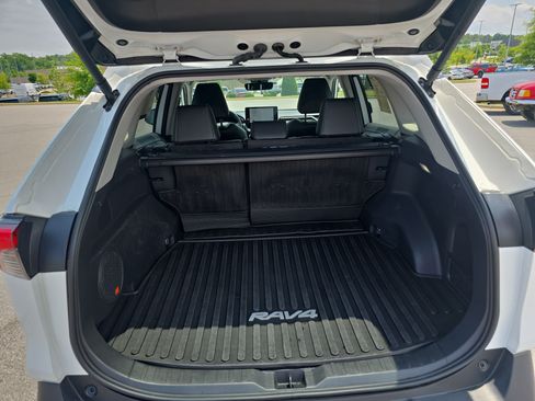 Used 2025 Toyota RAV4 Limited AWD/4WD image 12