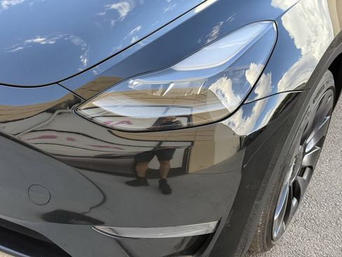 Used 2024 Tesla Model Y Performance AWD/4WD image 28