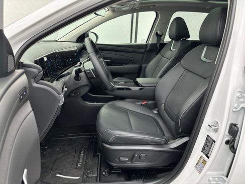 New 2025 Hyundai Tucson Limited image 9