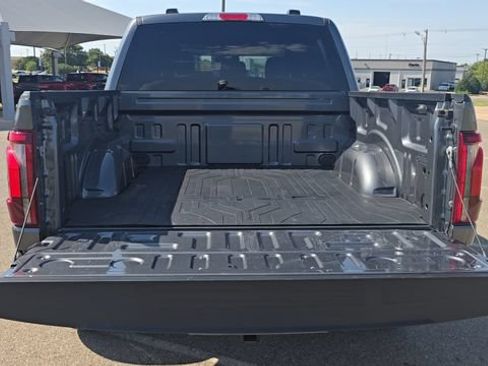 Used 2025 Ford F150 Lariat AWD/4WD image 10