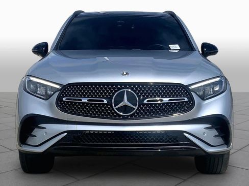 Used 2025 Mercedes-Benz GLC 300 image 3