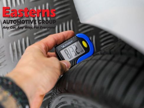 Used 2018 Lexus IS 300 AWD image 30