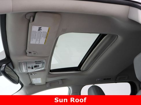 Certified 2021 Toyota Sienna XLE image 27