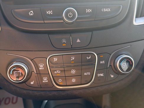 Used 2024 Chevrolet Malibu LT FWD image 16